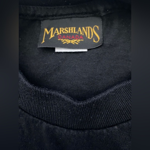 MARSHLANDS WOLF HOWLING AT MOON Black Graphic T Shirt in - Picture 5 of 10